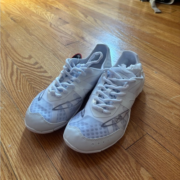 NFINITY White Athletic Footwear - Picture 7 of 8